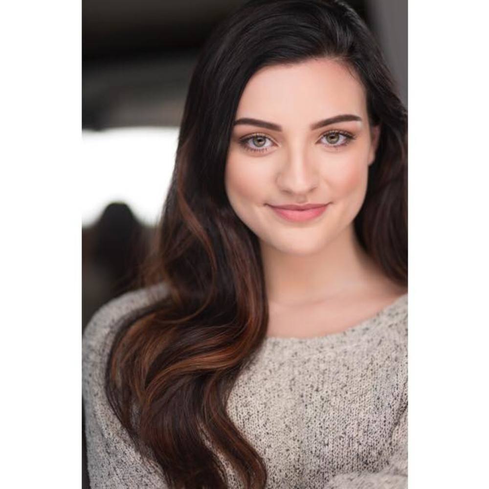 Meet your Posher, Alexandra
